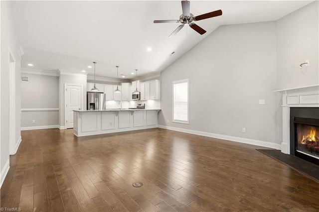 901 Kinloch Drive, Winston-salem, NC 27107