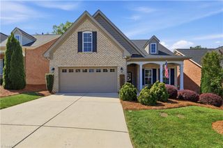 901 Kinloch Drive, Winston-salem, NC 27107