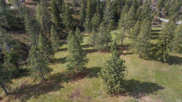 N Rockspring Ln, Mead, WA 99021