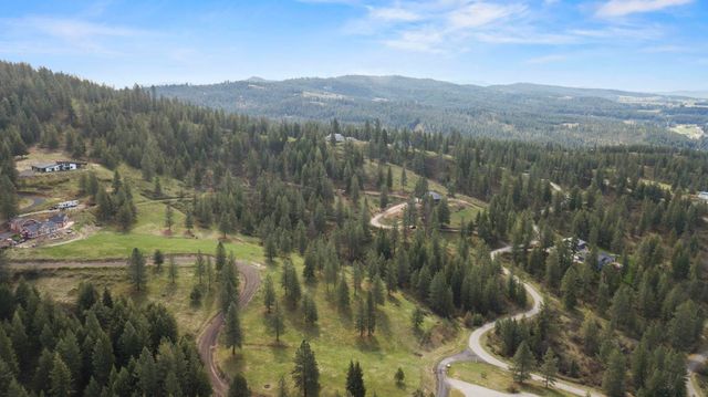 N Rockspring Ln, Mead, WA 99021