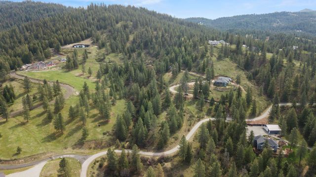 N Rockspring Ln, Mead, WA 99021