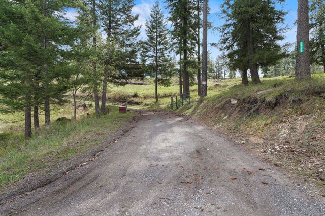 N Rockspring Ln, Mead, WA 99021