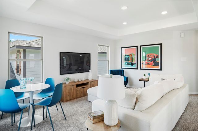 1052 Lilly Lane, Bellville, TX 77418