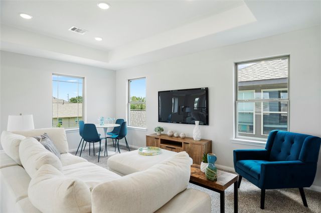 1052 Lilly Lane, Bellville, TX 77418