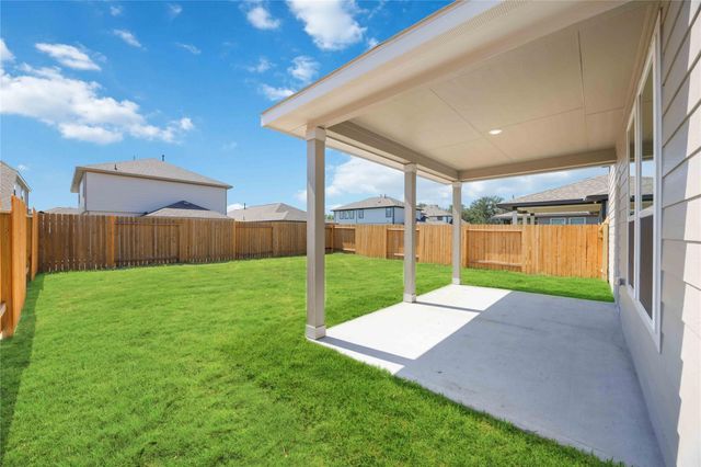 1052 Lilly Lane, Bellville, TX 77418