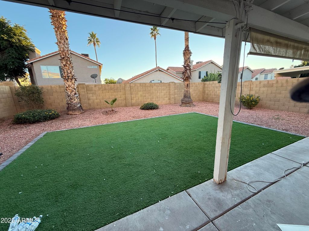 1331 E ANGELA Drive, Phoenix, AZ 85022
