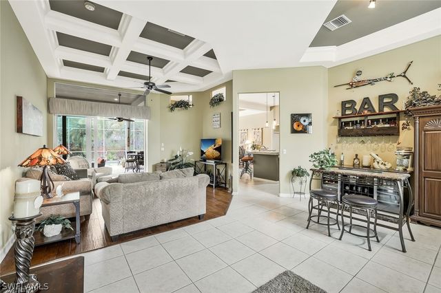 9889 Clear Lake CIR, Naples, FL 34109