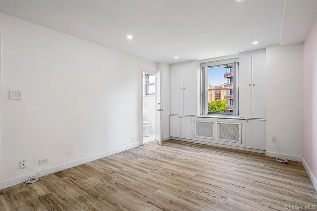 61-25 97th Street 5A, Rego Park, NY 11374