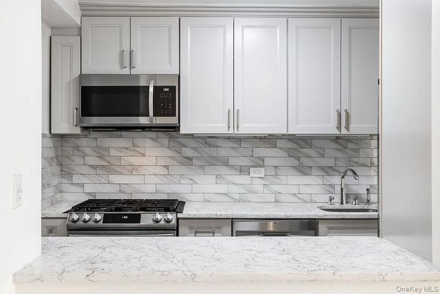 61-25 97th Street 5A, Rego Park, NY 11374