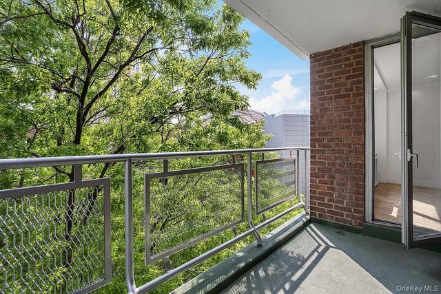 61-25 97th Street 5A, Rego Park, NY 11374