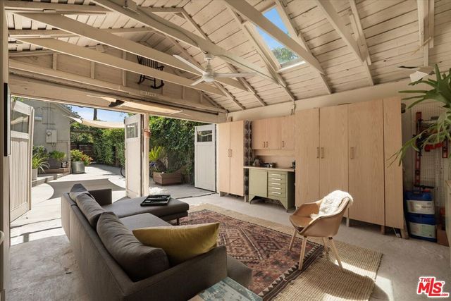 1927 S Marvin Avenue, Los Angeles, CA 90016