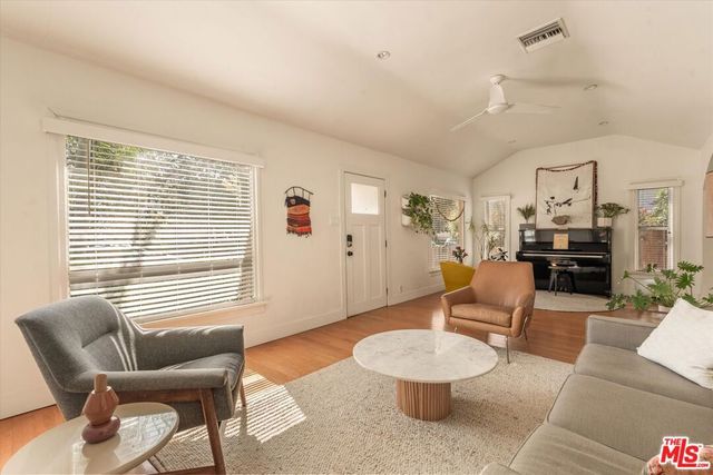 1927 S Marvin Avenue, Los Angeles, CA 90016