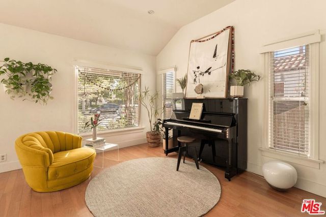 1927 S Marvin Avenue, Los Angeles, CA 90016