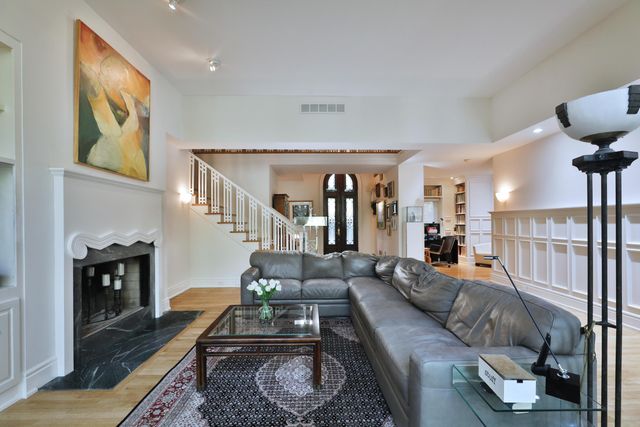 455 Walhalla Road, Columbus, OH 43202