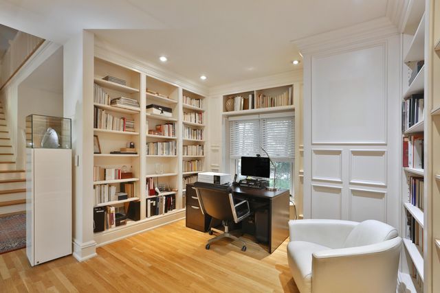 455 Walhalla Road, Columbus, OH 43202