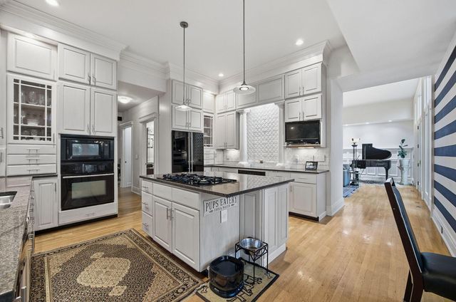 455 Walhalla Road, Columbus, OH 43202