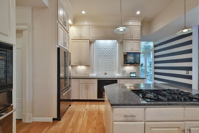 455 Walhalla Road, Columbus, OH 43202