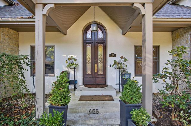 455 Walhalla Road, Columbus, OH 43202