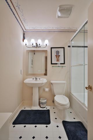 455 Walhalla Road, Columbus, OH 43202