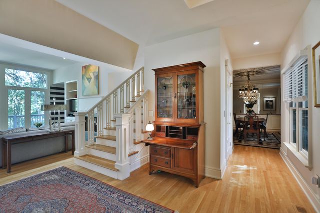 455 Walhalla Road, Columbus, OH 43202