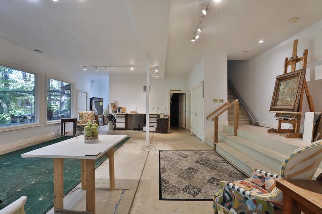 455 Walhalla Road, Columbus, OH 43202