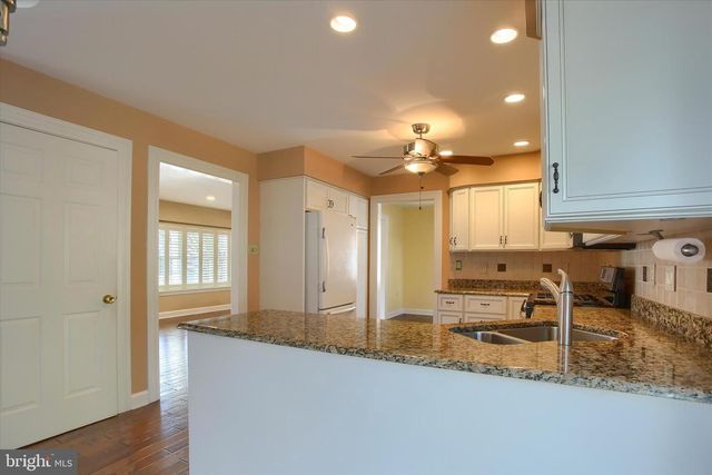 20 WINDSOR WAY, Camp Hill, PA 17011