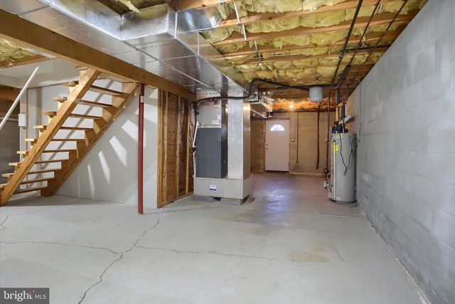 20 WINDSOR WAY, Camp Hill, PA 17011