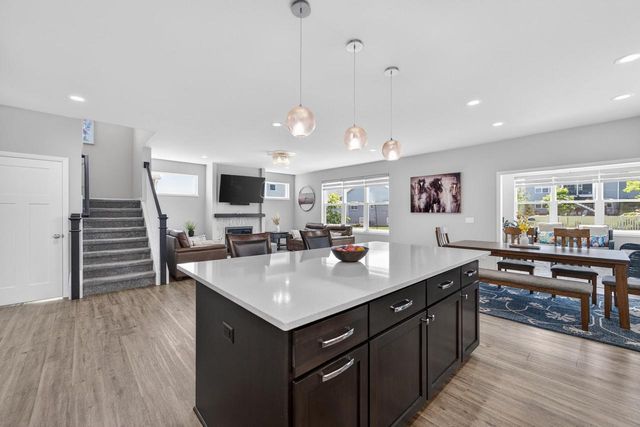 606 Tawny Elm Parkway, Verona, WI 53593