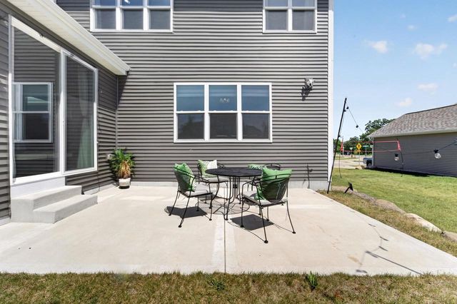606 Tawny Elm Parkway, Verona, WI 53593