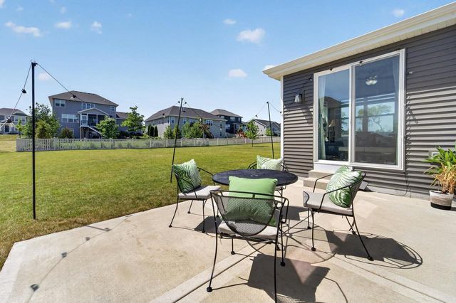 606 Tawny Elm Parkway, Verona, WI 53593