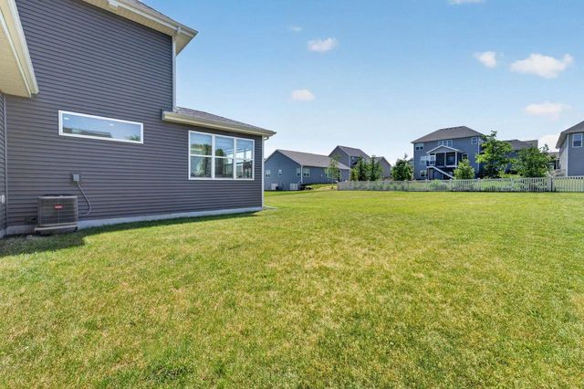 606 Tawny Elm Parkway, Verona, WI 53593