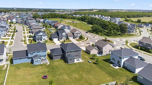 606 Tawny Elm Parkway, Verona, WI 53593
