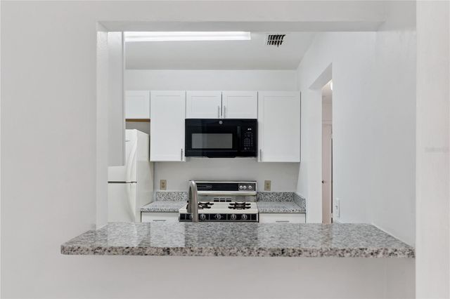 2040 SAN MARCOS DRIVE SE 206, Winter Haven, FL 33880