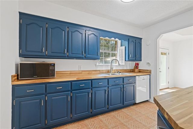 13451 Ezell Road, Grand Bay, AL 36541