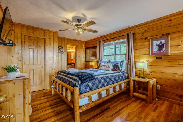 1650 Pinewood Way, Sevierville, TN 37862