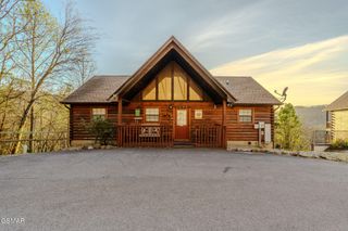 1650 Pinewood Way, Sevierville, TN 37862
