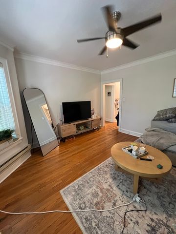 2131 W Giddings Street 2A, Chicago, IL 60625