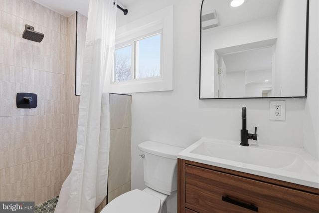 509 POND ST, Bristol, PA 19007