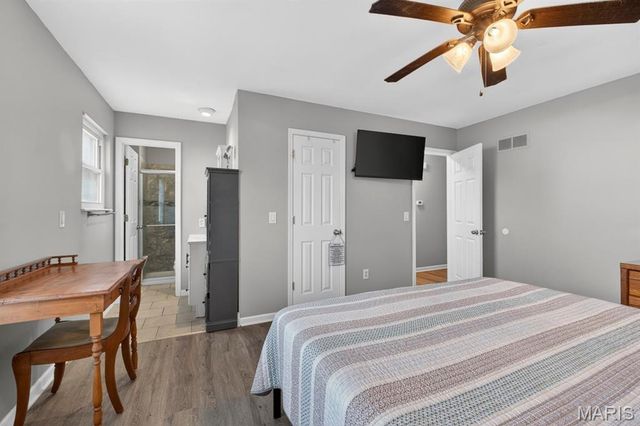 4634 Chippewa Way, St Charles, MO 63304