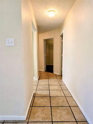 9122 Yellowfin Circle, Texas City, TX 77591