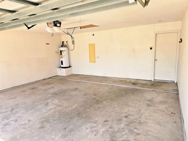 9122 Yellowfin Circle, Texas City, TX 77591