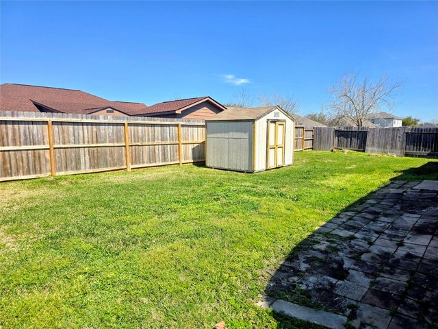 9122 Yellowfin Circle, Texas City, TX 77591