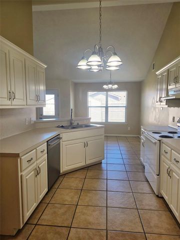 9122 Yellowfin Circle, Texas City, TX 77591