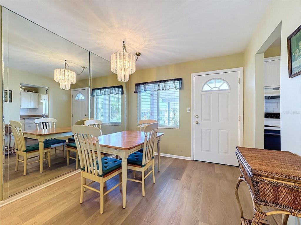 Image 12 of property listing at 5898 17TH STREET W C31, Bradenton, FL 34207