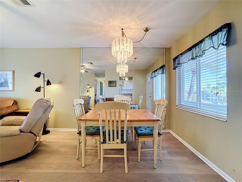 Image 3 of property listing at 5898 17TH STREET W C31, Bradenton, FL 34207