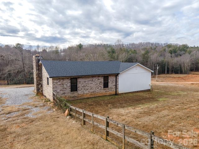 7400 Corn Hill Road, Connelly Springs, NC 28612