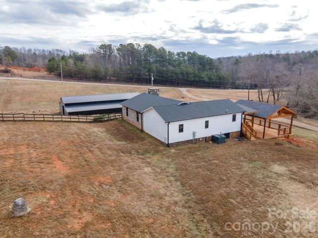 7400 Corn Hill Road, Connelly Springs, NC 28612