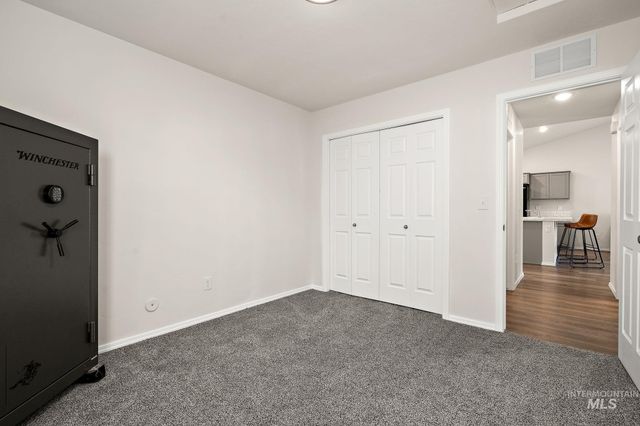 13556 Pierce Ct, Caldwell, ID 83607