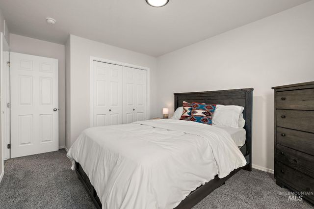 13556 Pierce Ct, Caldwell, ID 83607
