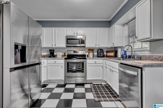 430 OAK LANE, Kimberly, AL 35091